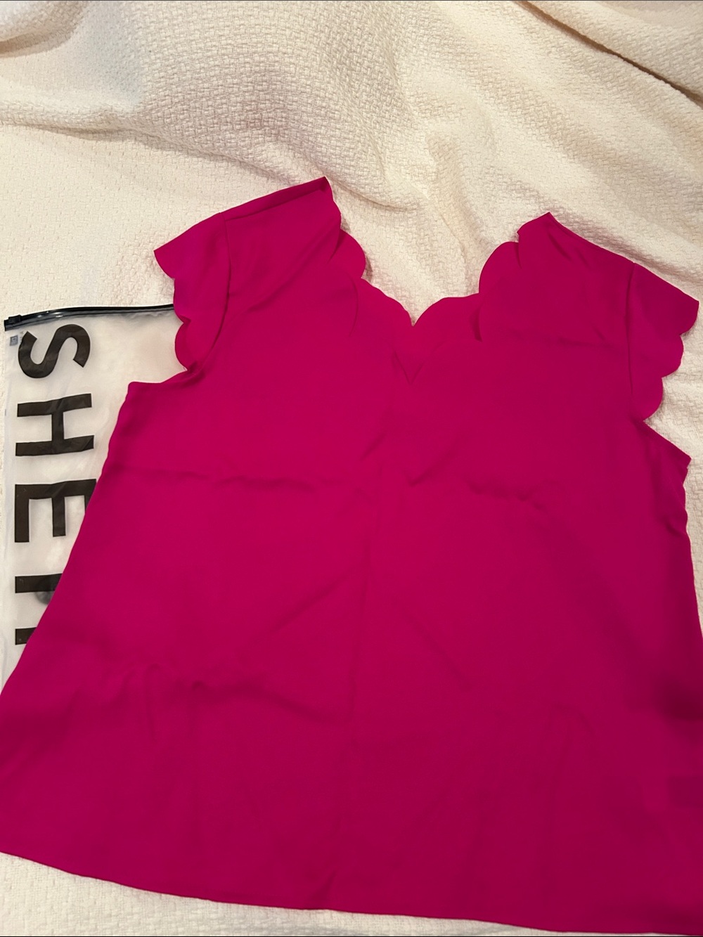 SHEIN Fuchsia Scallop Sleeve V-Neck Top